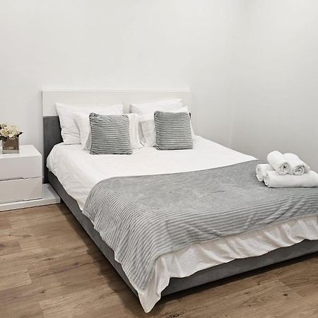 Apartamento T3 Em Lisboa/ Queluz Zewnętrze zdjęcie